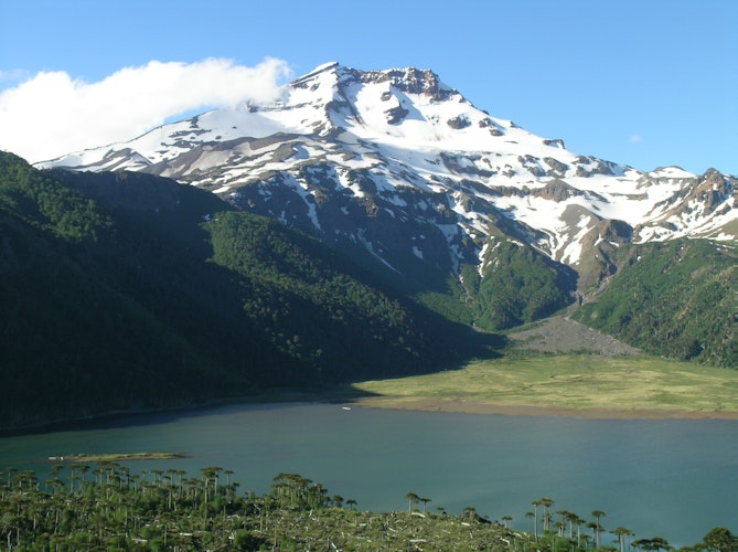 Best 4 Volcanoes to Climb in Southern Chile