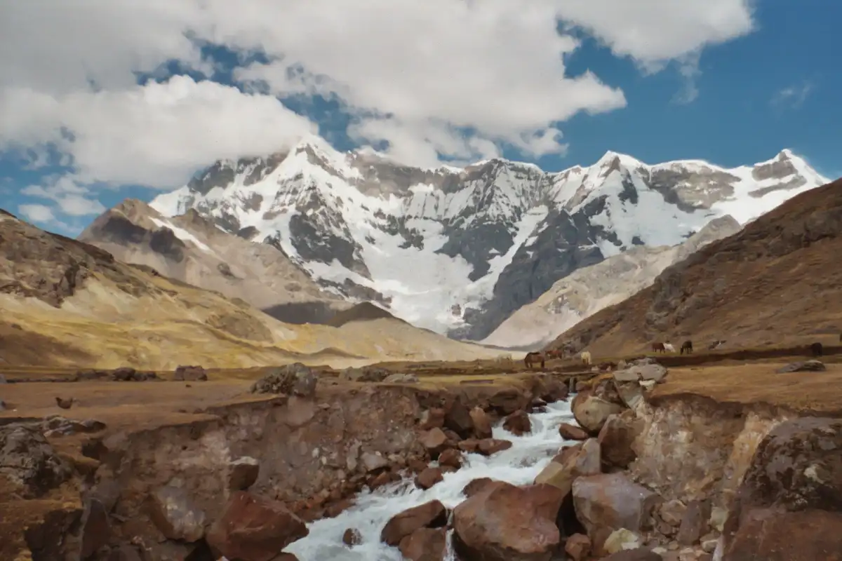 Hiking the Ausangate Trail in Peru: Facts & Information. Routes, Climate, Difficulty, Equipment, Cost post image