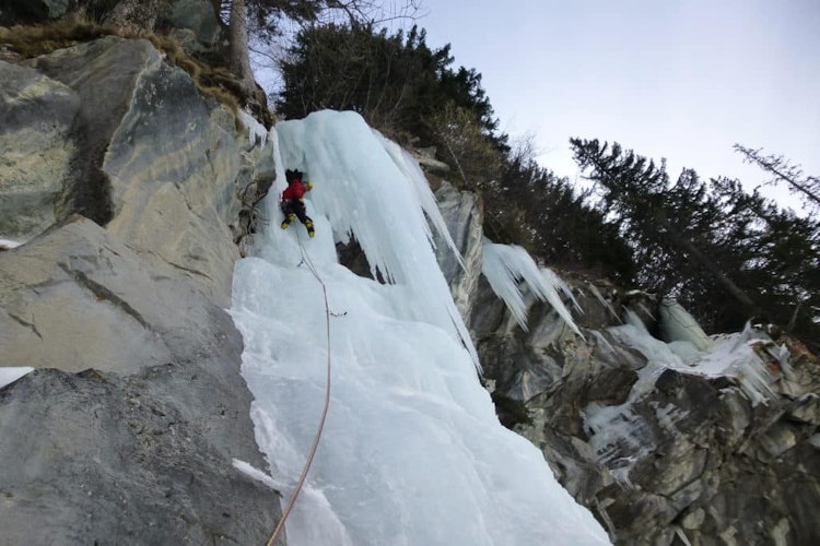 Ice climbing in Cogne: one of the best spots to get started! post image