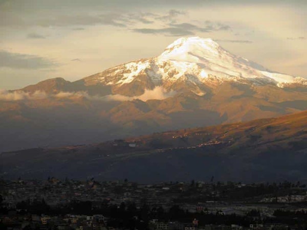 top-5-volcanoes-to-climb-in-ecuador-cayambe