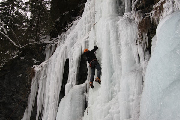 Ice Climbing in Innsbruck