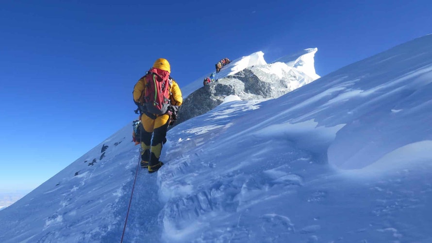 Climbing Mount Everest: 10 Things You Need to Know post image