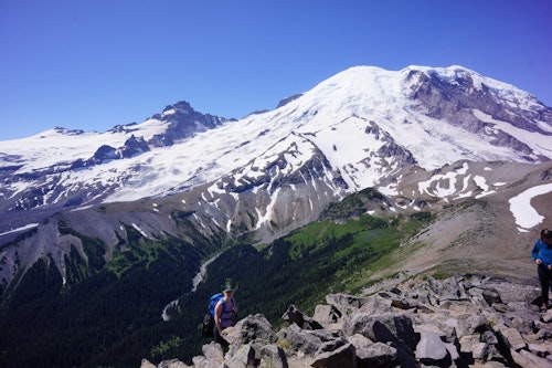 Mount Rainier day hike on Burroughs Mountain with round trip transportation from Seattle