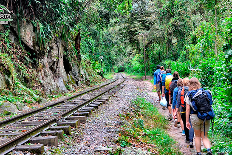 Trekking, mountain biking 3-day Inca Jungle Route to Machu Picchu