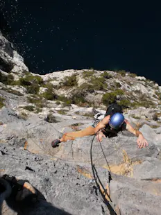 Muzzerone 2-day rock climbing in La Spezia, Italy