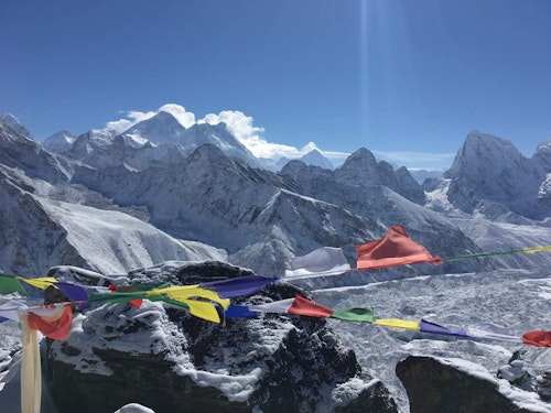 L'ascension de l'Ama Dablam dans l'Himalaya