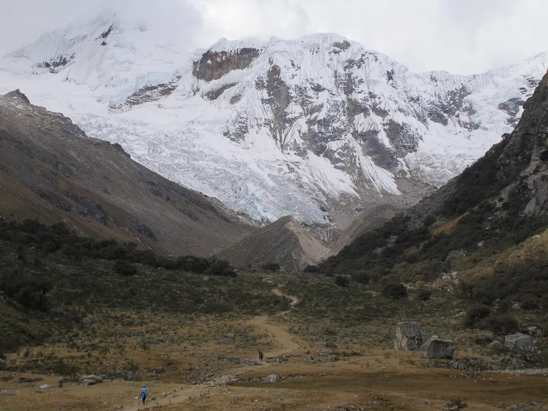 Quebrada Quilqueyhuanca Trek + Ishinca Climb | Peru