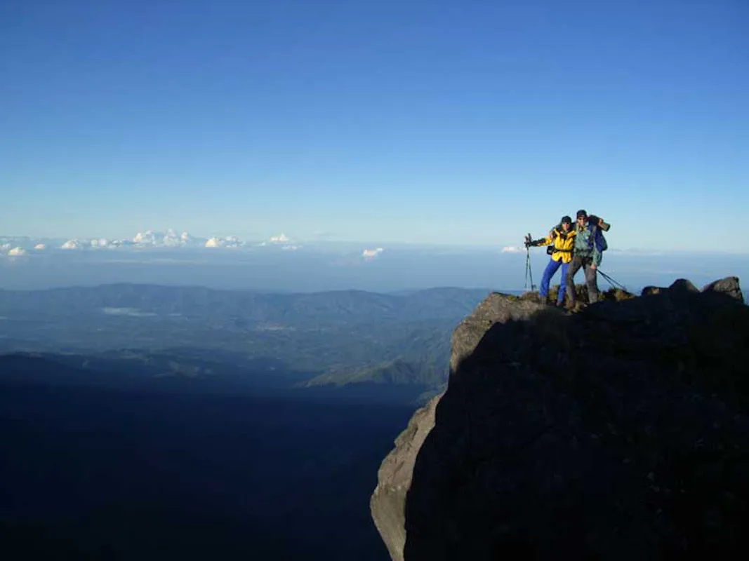 Ascension du "Cerro Uran" et du "Cerro Chirripo". | undefined