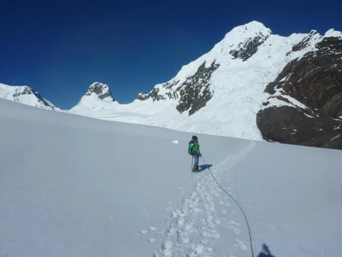 Climbing Nevado Maparaju summit, 5326m