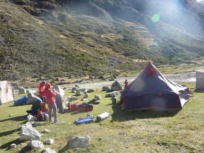 Nevado Alpamayo (5947 m) 6-day guided expedition