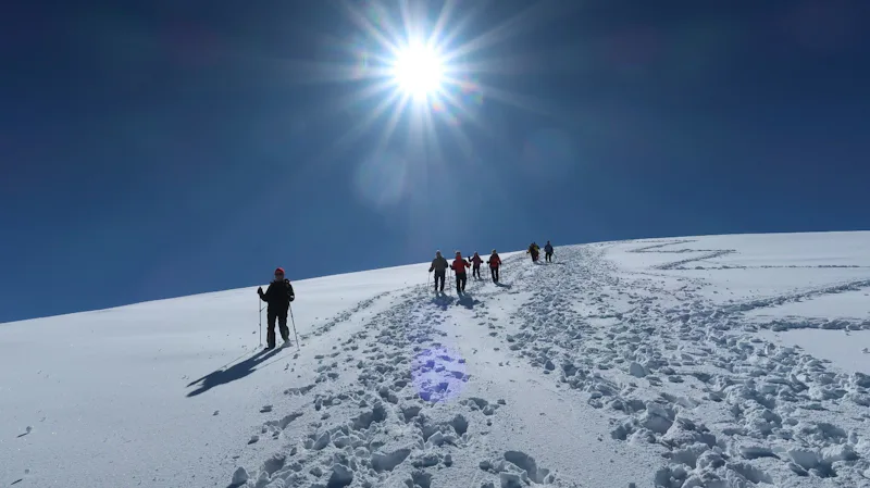  Ararat Ascent