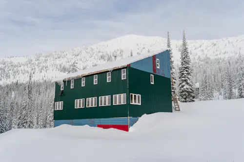 Semana de Esquí de Travesía y Habilidades en Avalancha en Purcell Mountain Lodge, Columbia Británica