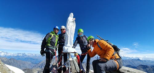 Climbing Gran Paradiso, 4000m Ascent