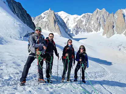 Beginner Mountain Climbing Adventure around Mont Blanc