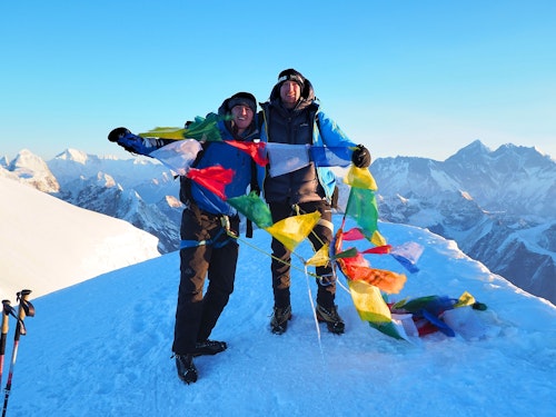 Mera Peak 20-day guided ascent