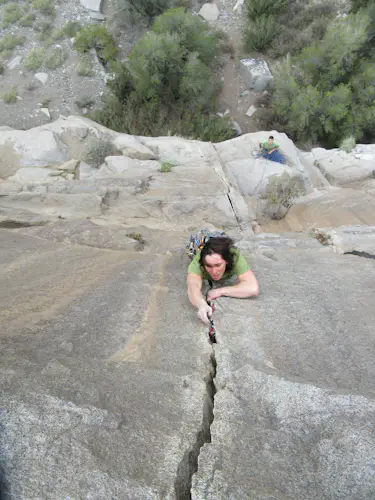 1+ días de escalada en roca guiada en Alfalfal, Chile