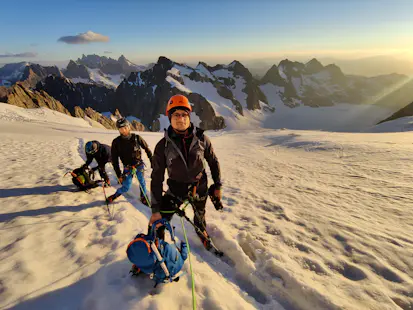 Sommet de 2 jours de la Barre des Écrins via le Glacier Blanc dans les Alpes du Dauphiné (France)