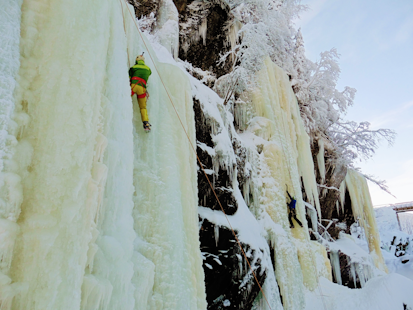 1+ day Ice Climbing with a local guide in Rjukan, Norway
