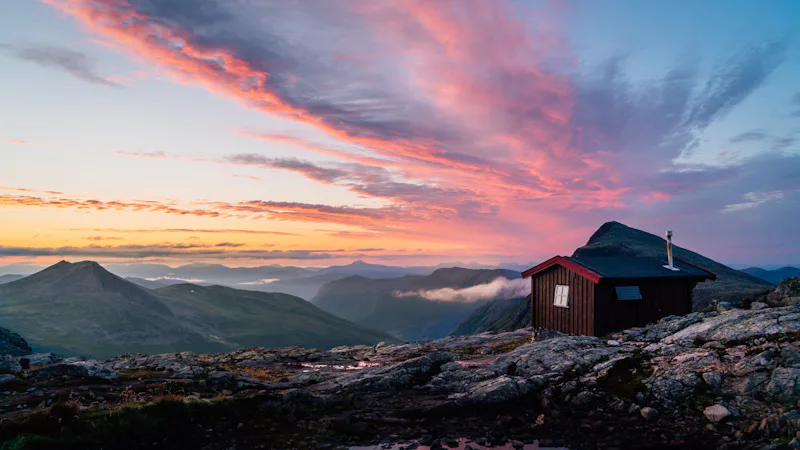 Romsdalen hut