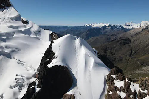 Ascenso al Nevado Mateo (Contrahierbas) en el Parque Nacional Huascarán, excursión de un día desde Huaraz