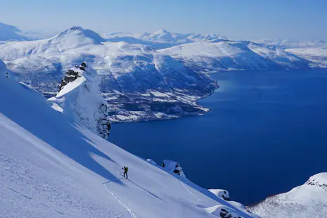 Vacances de ski de randonnée dans les Alpes de Lyngen, Norvège