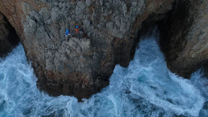 Media jornada de escalada en roca para escaladores intermedios en Sagres, Portugal