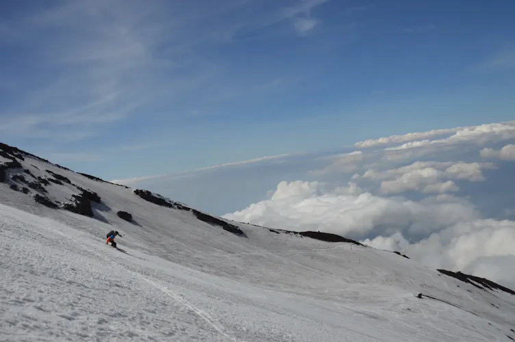 Descente du Mont Fuji en ski