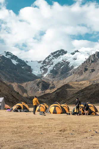 Huayhuash trekking expedition in 4 days