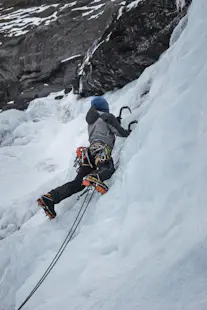 Coyhaique Ice Climbing in Portezuelo Ibañez, Chile