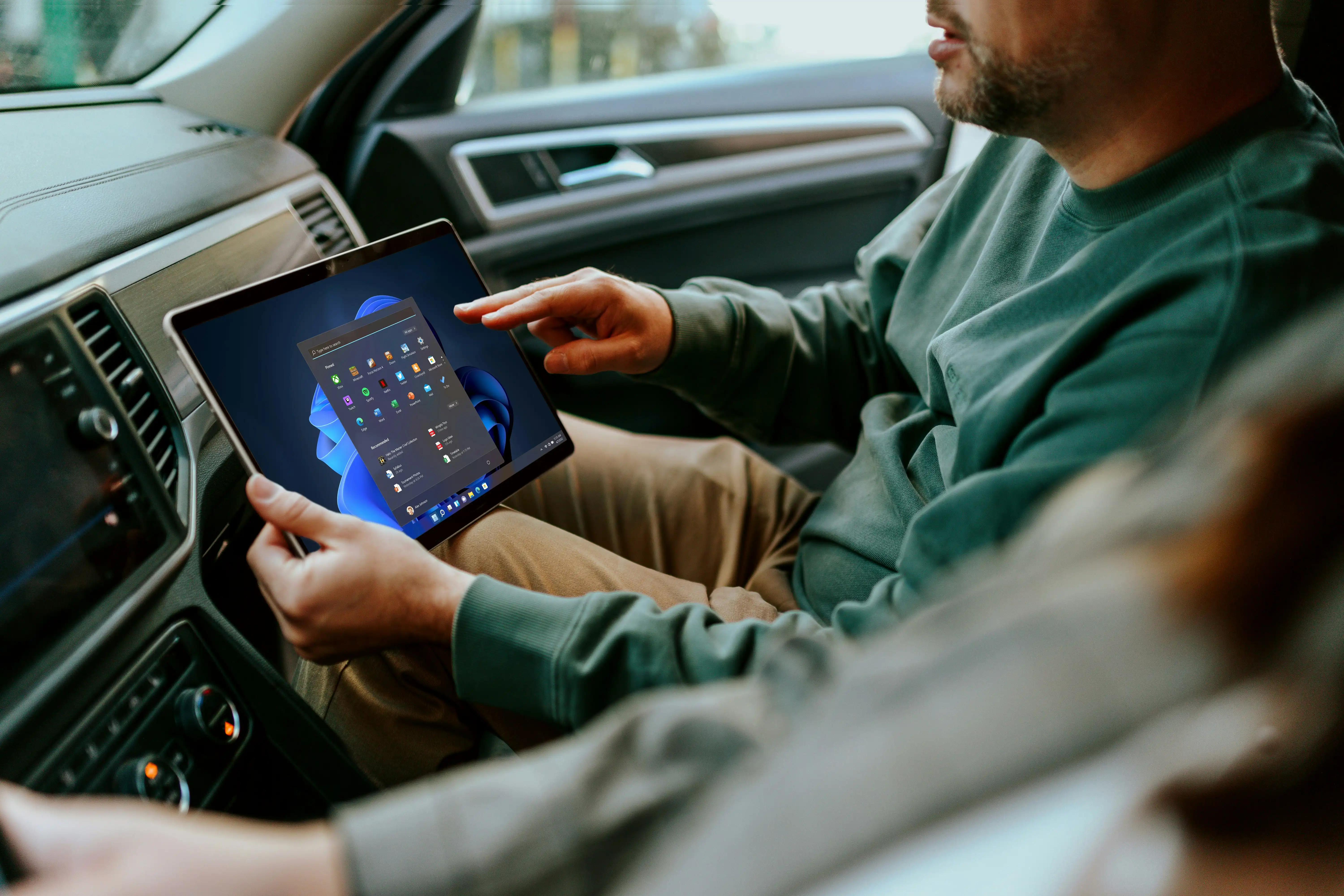 Accelerating Automotive Service Innovation Through Legacy System Replacement
