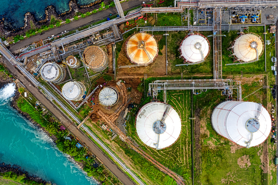 Infrastructure near River by Tom Fisk from Pexels