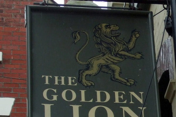 Whitby dog friendly pub The Golden Lion