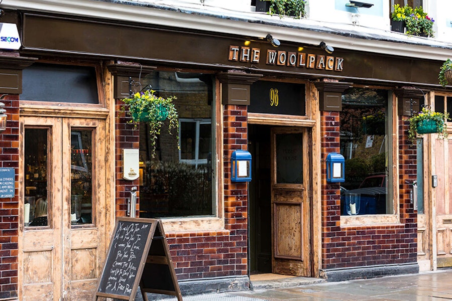 London dog friendly pub Woolpack