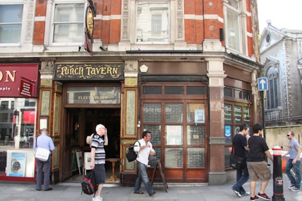 London dog friendly pub Punch Tavern