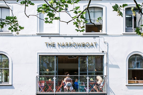 London dog friendly pub Narrowboat