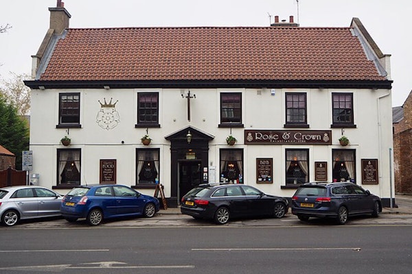 York dog friendly pub Rose & Crown