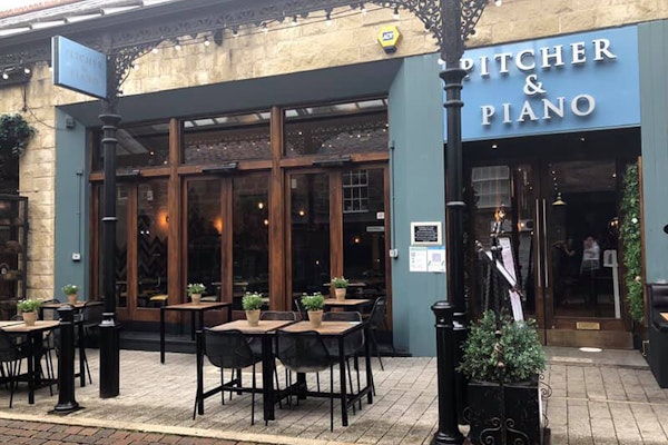 Harrogate dog friendly pubs Pitcher & Piano