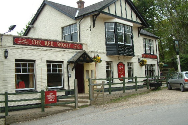 New Forest dog friendly pubs Red Shoot