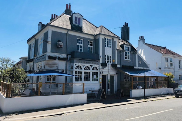 Brighton dog friendly pub Cleveland Arms