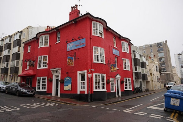 Brighton dog friendly pub Lion & Lobster