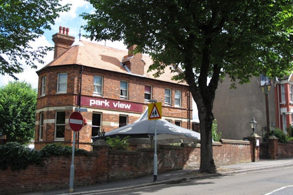 Brighton dog friendly pub Park View