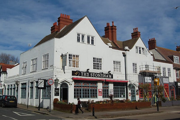 Brighton dog friendly pub Stoneham