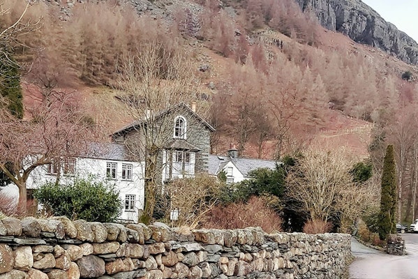 Lake District dog friendly pub Old Dungeon Ghyll