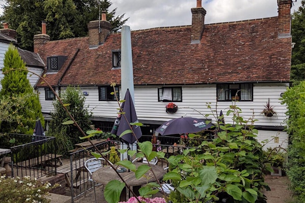 Kent dog friendly pub Spotted Dog