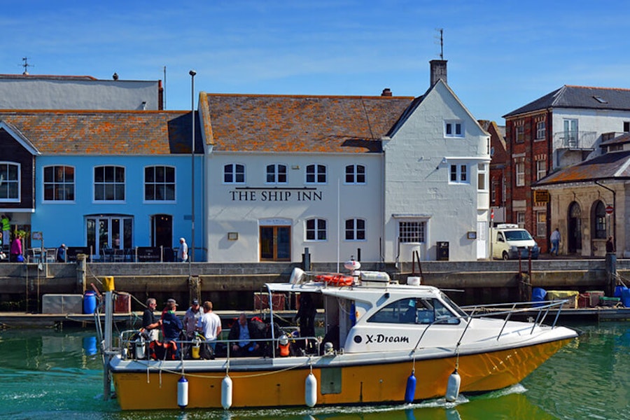 Weymouth dog friendly pub Ship Inn