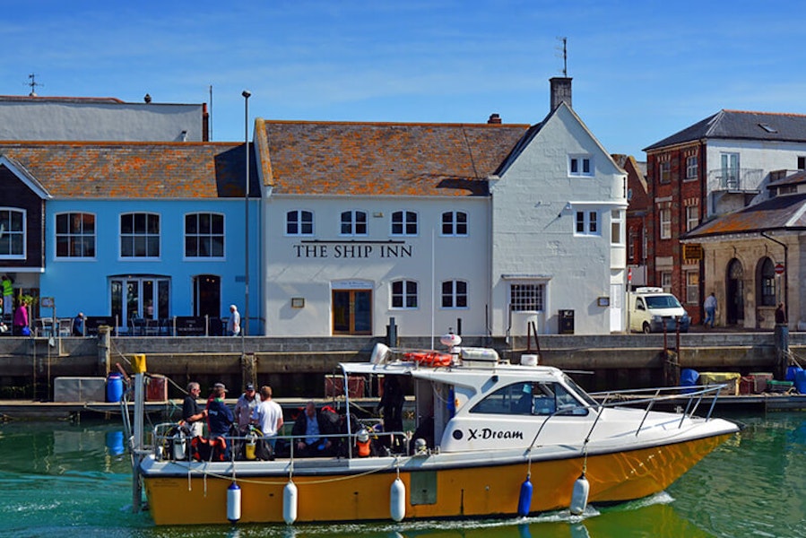 Weymouth dog friendly pub Ship Inn