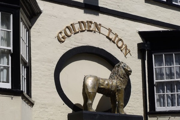 Weymouth dog friendly pub Golden lion