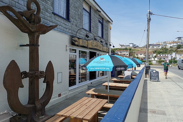 Newquay dog friendly pub Mermaid Inn