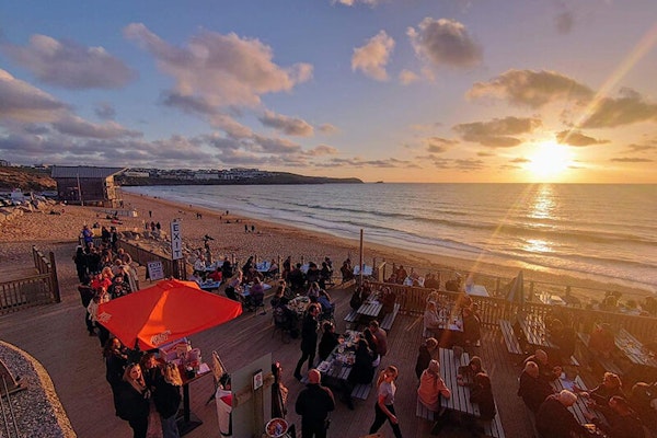 Newquay dog friendly pub Fistral Beach Bar