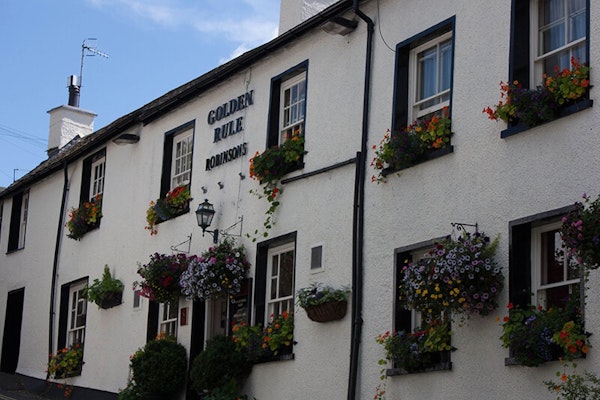 Windermere dog friendly pub Golden Rule